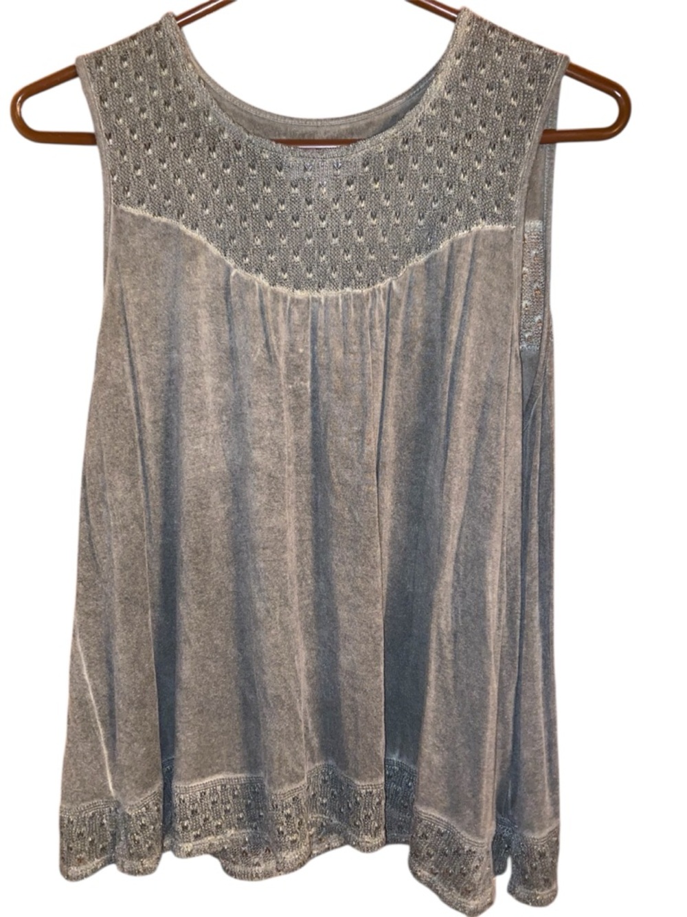 Knox Rose sleeveless tank top. SZ L